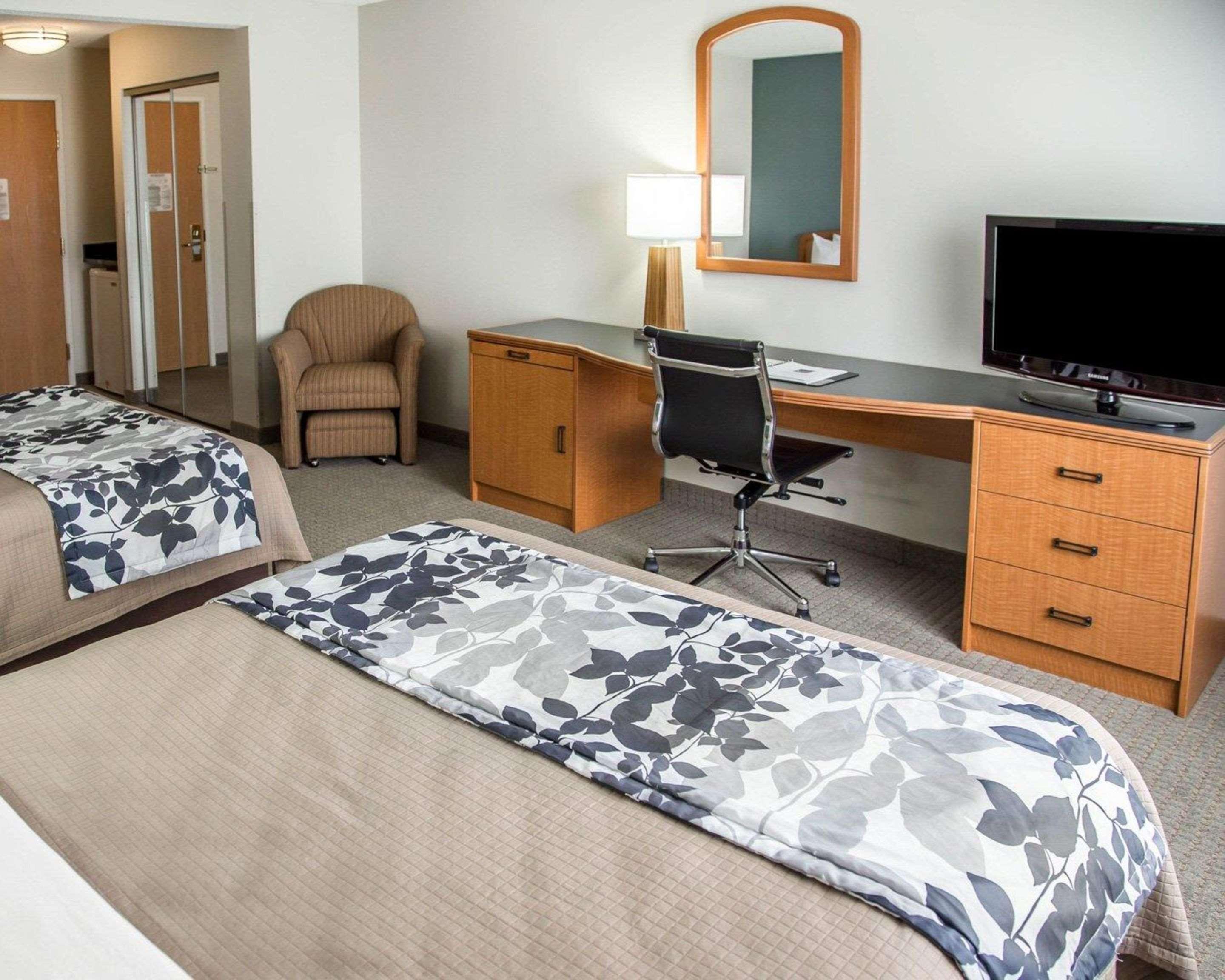 Sleep Inn & Suites Davenport - Quad Cities Buitenkant foto