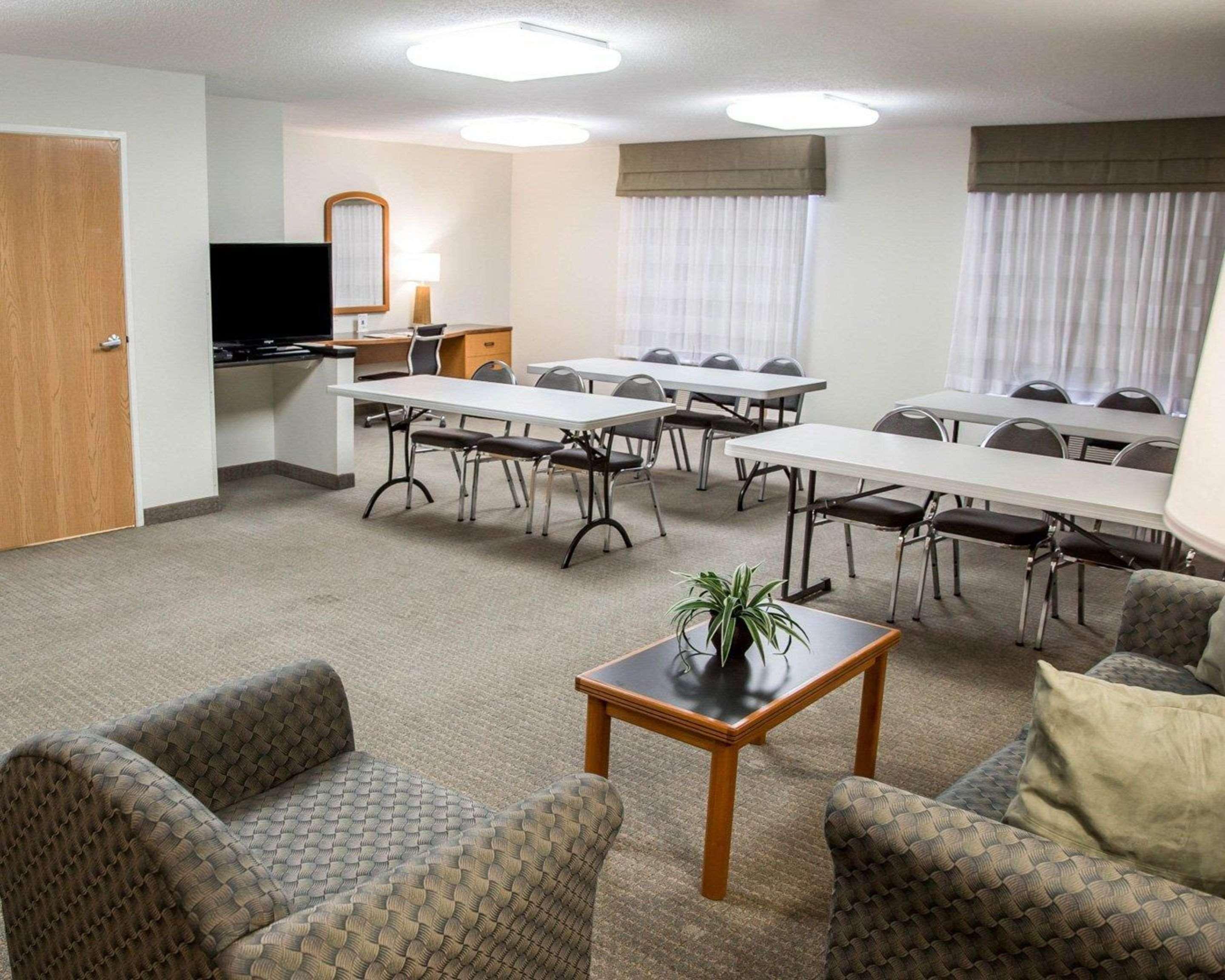Sleep Inn & Suites Davenport - Quad Cities Buitenkant foto